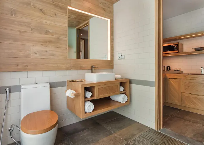 Fusion Suites Saigon